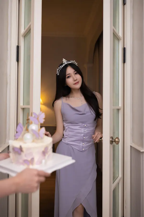 鱼子酱Fish《生日篇》(140P + 3V) 1/140