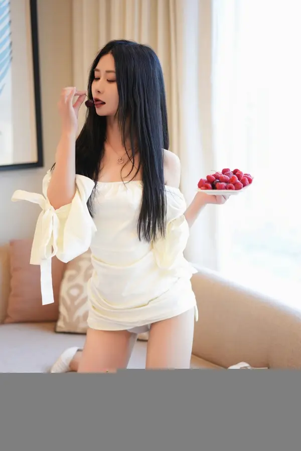 Vol. 07116 laura阿姣(81P)