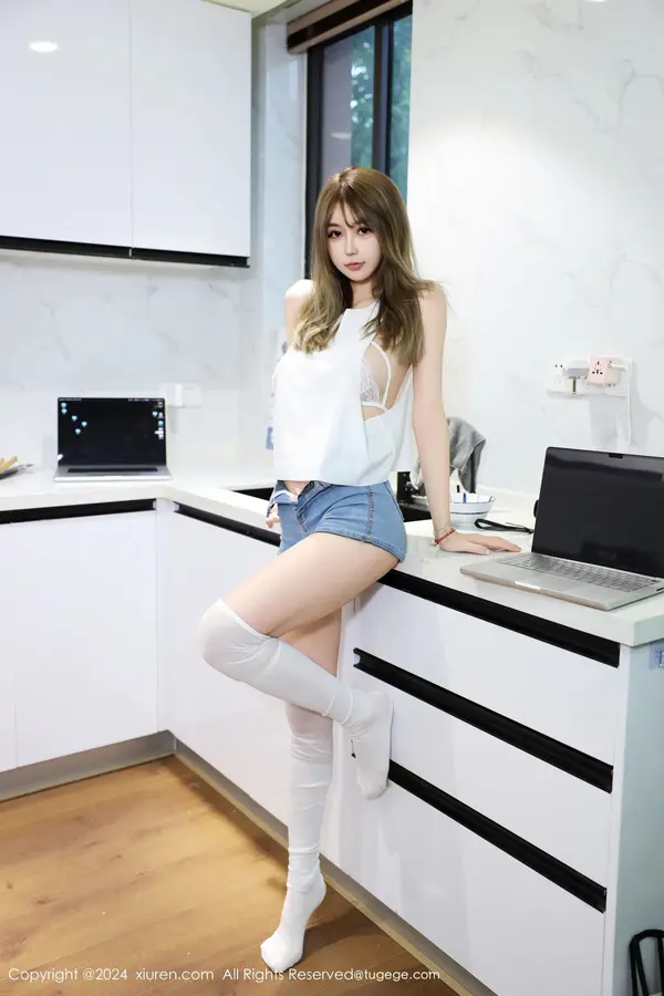 Vol. 09374 Zoe柚柚(76P)