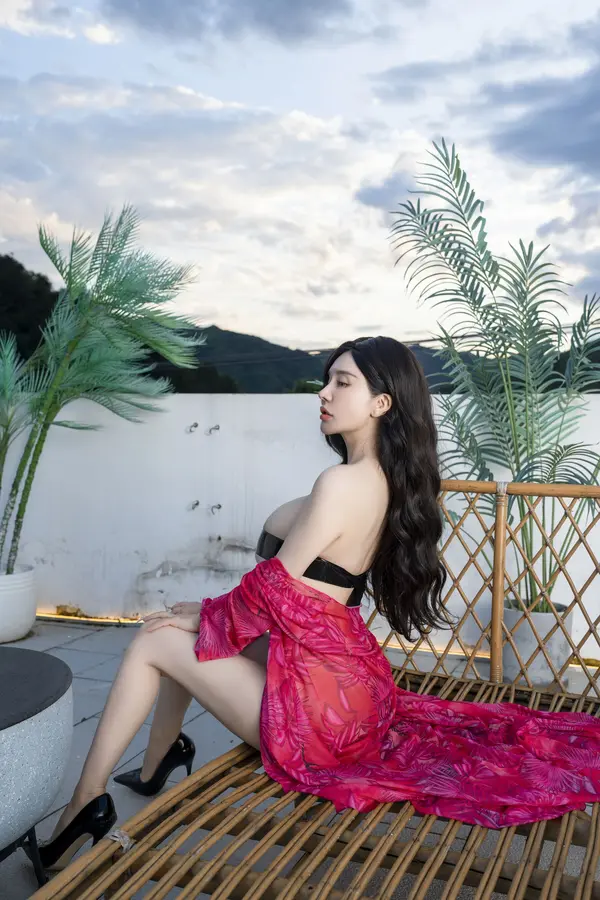 Vol. 0267 潘思沁《私购流出》(90P)