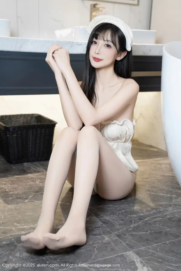 Vol. 10005 樱桃小阑子(88P)