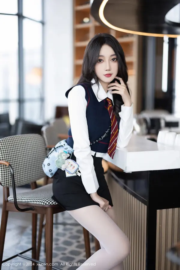 Vol. 08247 玥儿玥(83P)