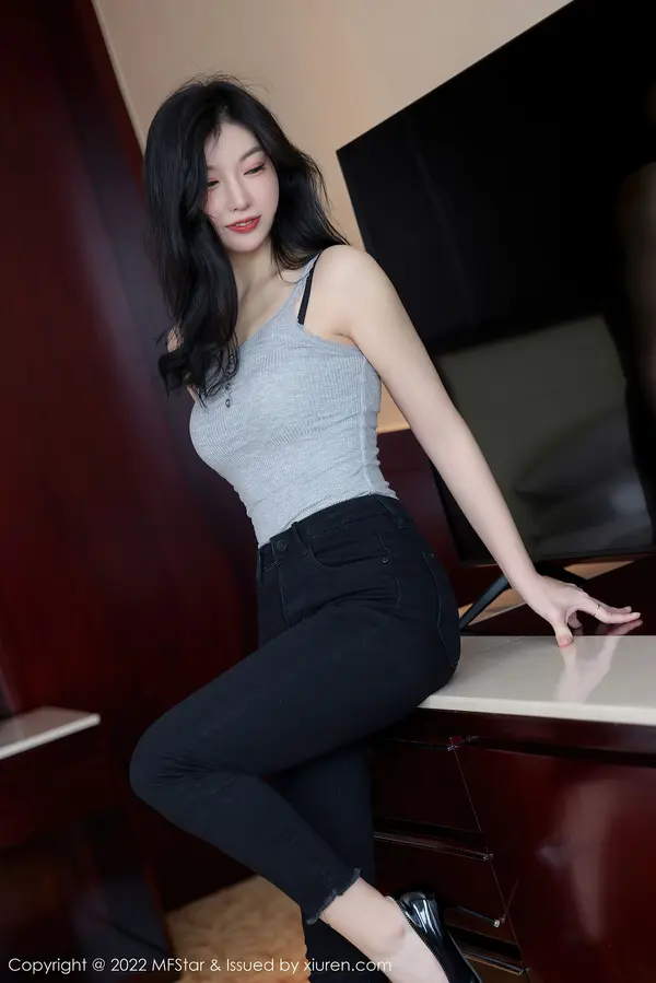 Vol. 0557 人间荒糖(72P)
