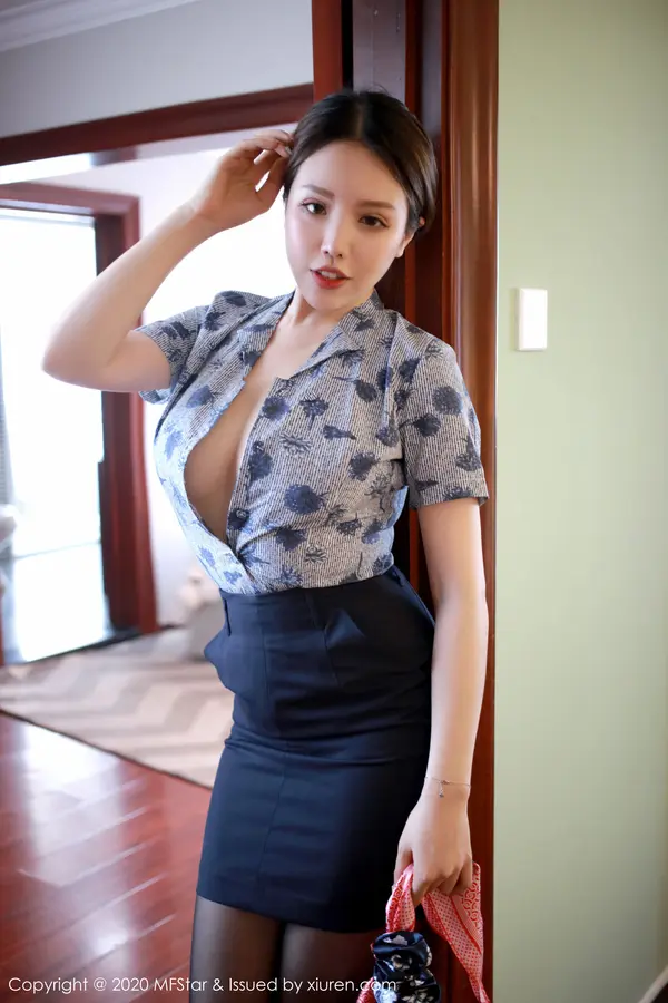 Vol. 0286 黄楽然(54P)