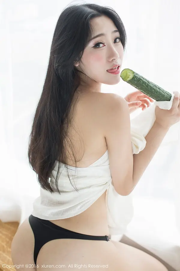 Vol. 00519 兜豆靓Youlina(53P)