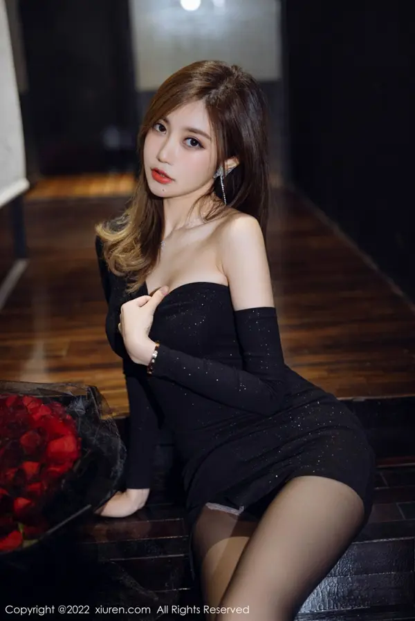 Vol. 04498 绮里嘉ula(52P)