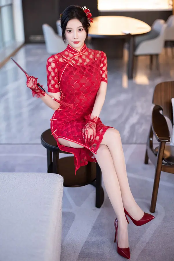 Vol. 1184 杨晨晨《私购流出》(103P + 2V)
