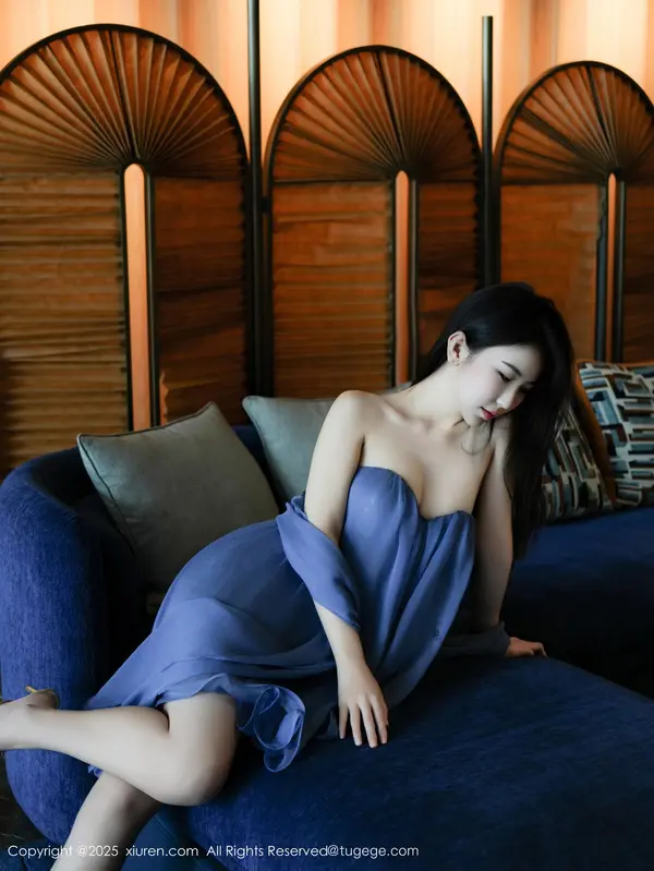Vol. 10988 烧烧小桃(53P)