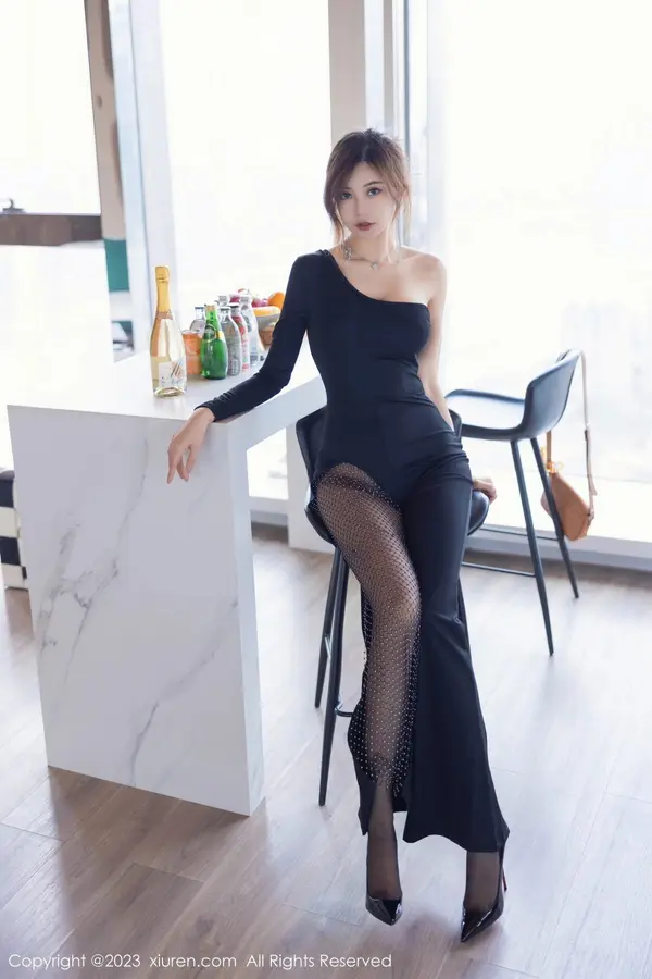 Vol. 07117 绮里嘉ula(83P)
