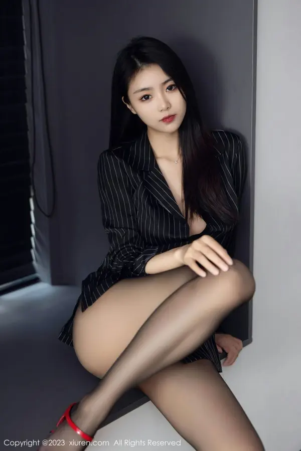 Vol. 06677 可乐Vicky(78P)