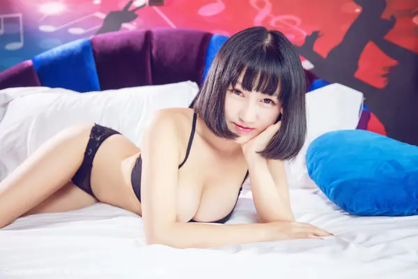 Vol. 00933 小探戈(68P)