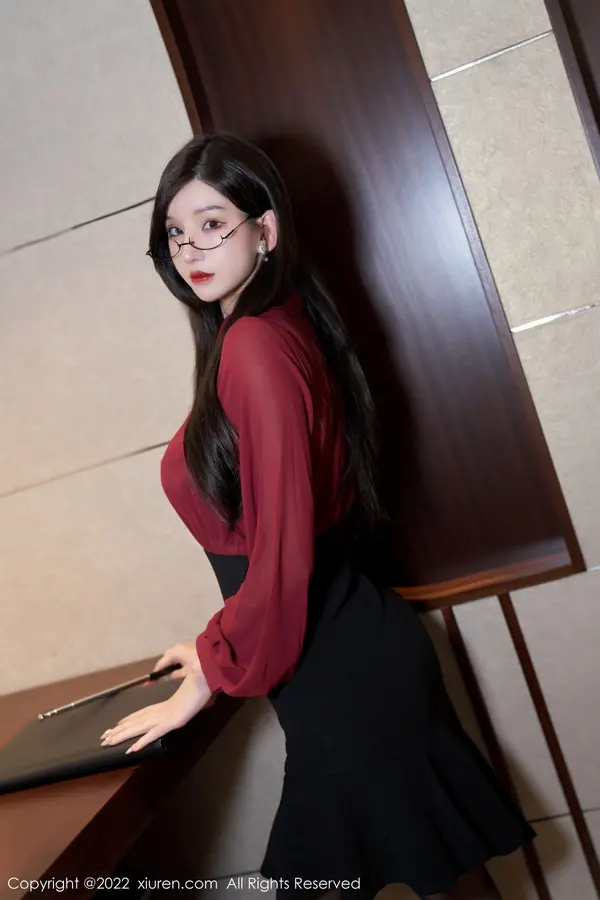 Vol. 04659 周于希Sally(70P)