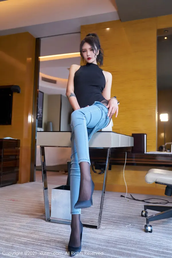 Vol. 03976 Emily尹菲(73P)