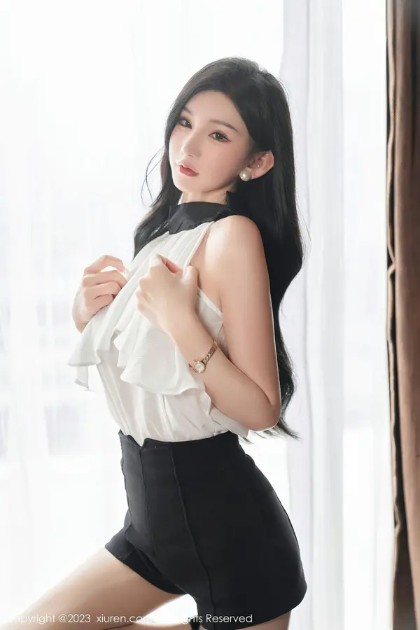 Vol. 06435 周于希Sally(84P)