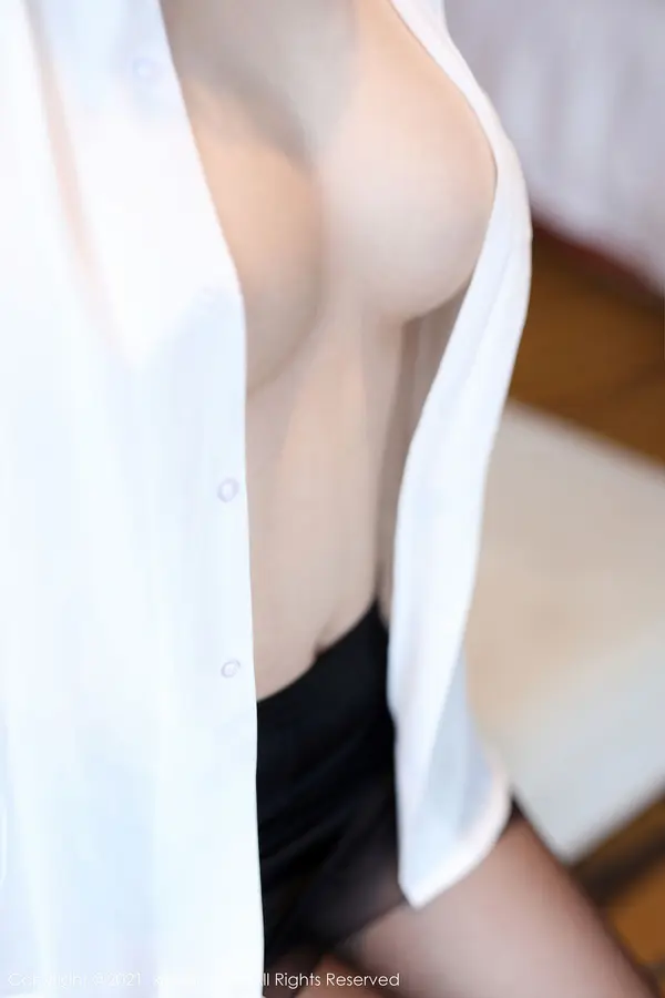 Vol. 03076 揉揉肉肉(40P)