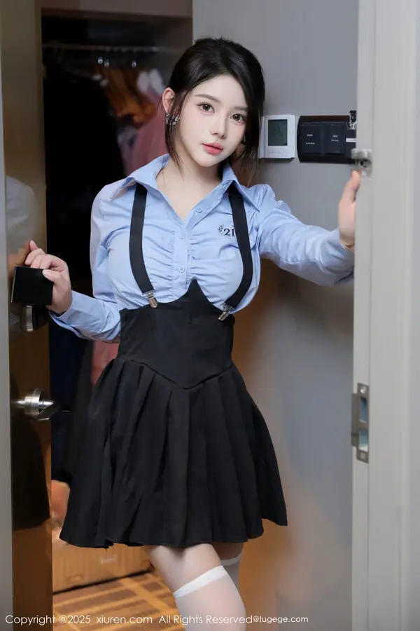 Vol. 09819 爱酱里(81P)