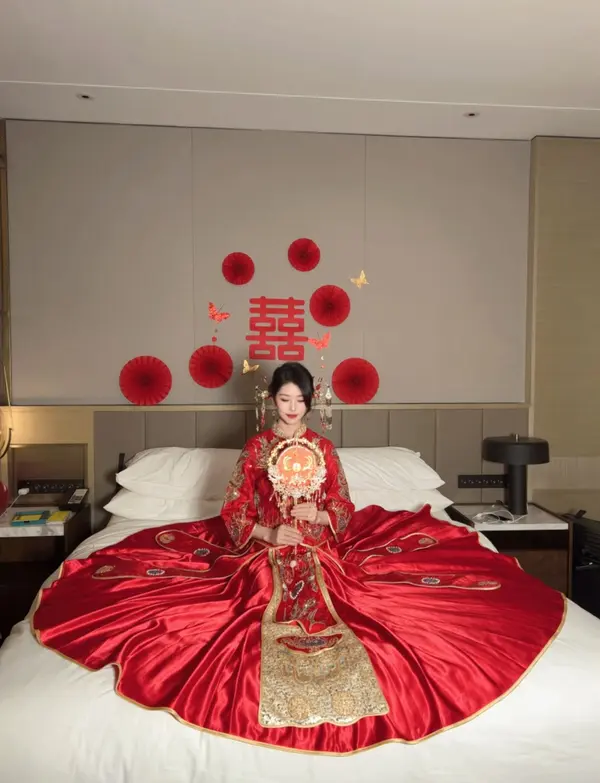 Vol. 8376 利世《私购流出》(54P + 2V)