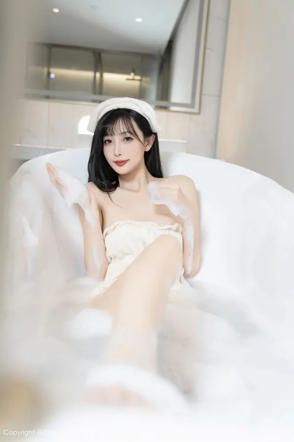 Vol. 10005 樱桃小阑子(88P)