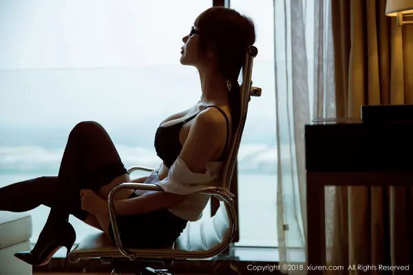 Vol. 01037 楚恬Olivia(52P)