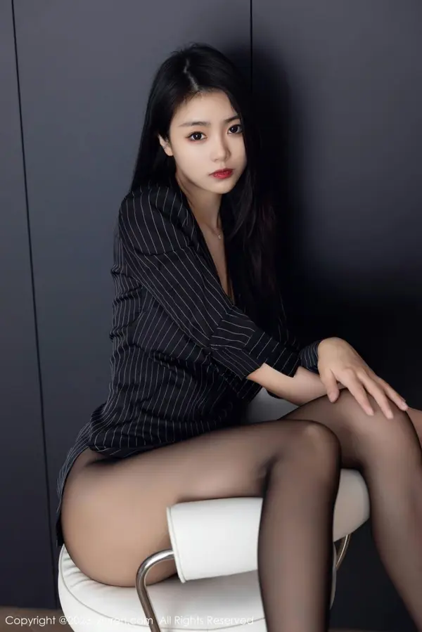 Vol. 06677 可乐Vicky(78P)