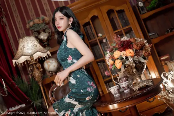 Vol. 04695 周于希Sally(81P)