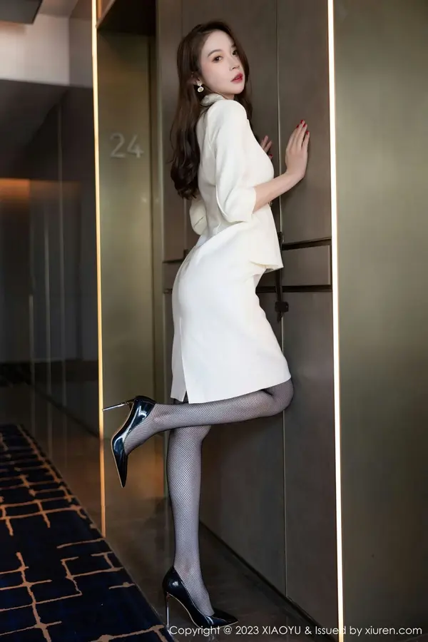 Vol. 0977 梦心玥(102P)