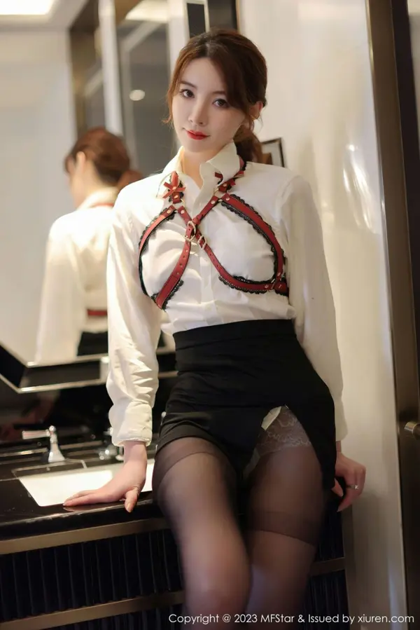 Vol. 0615 yoo优优(51P)