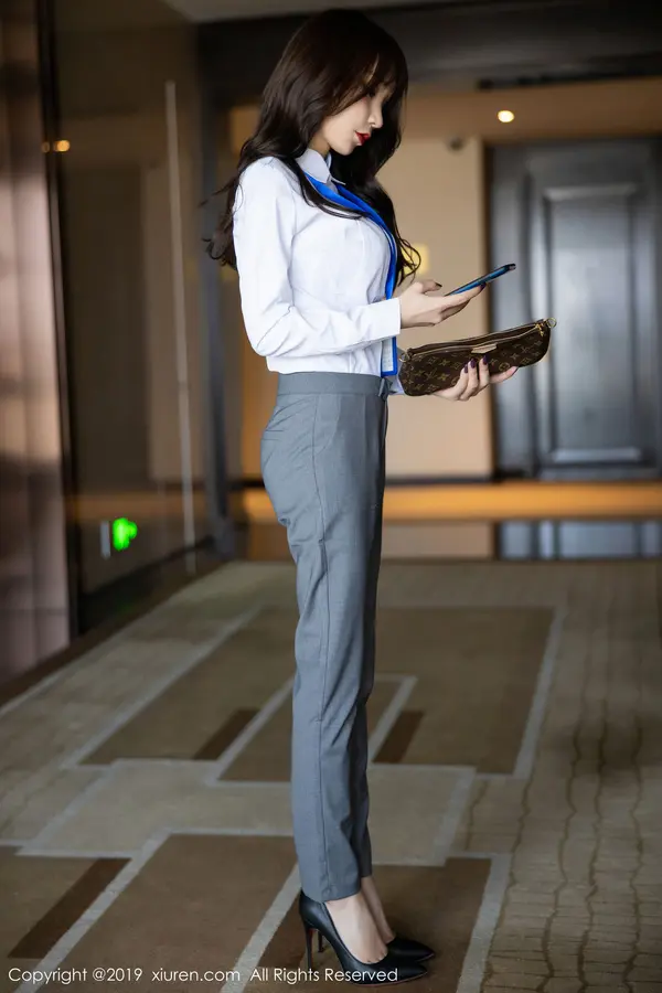 Vol. 01834 周于希Sandy(107P)