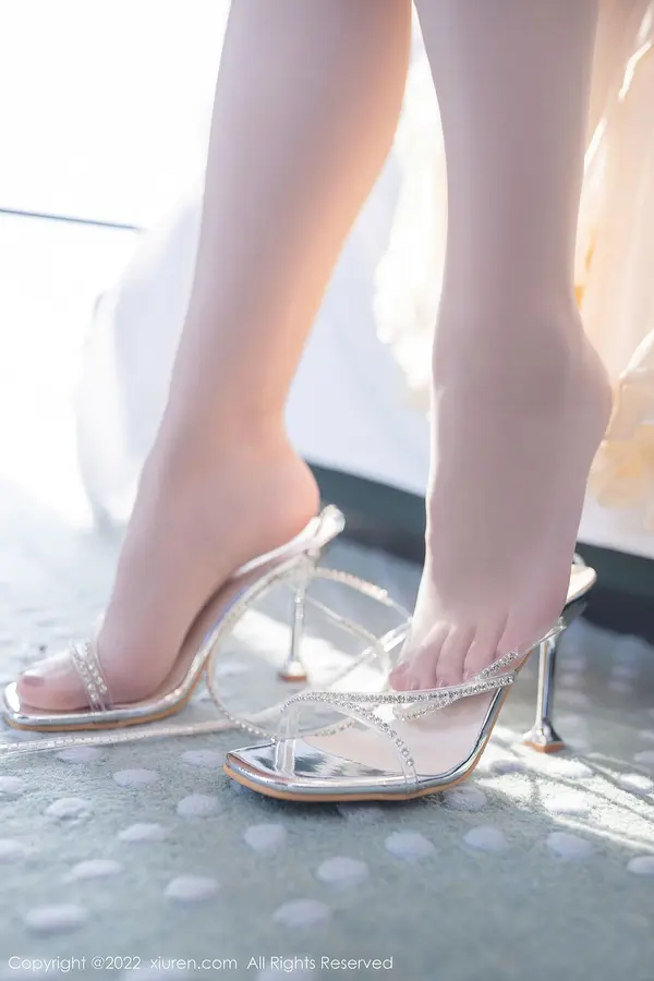 Vol. 04985 唐安琪(75P)