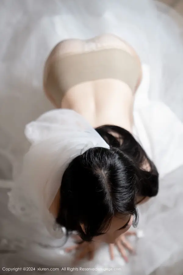 Vol. 08998 利世(101P)
