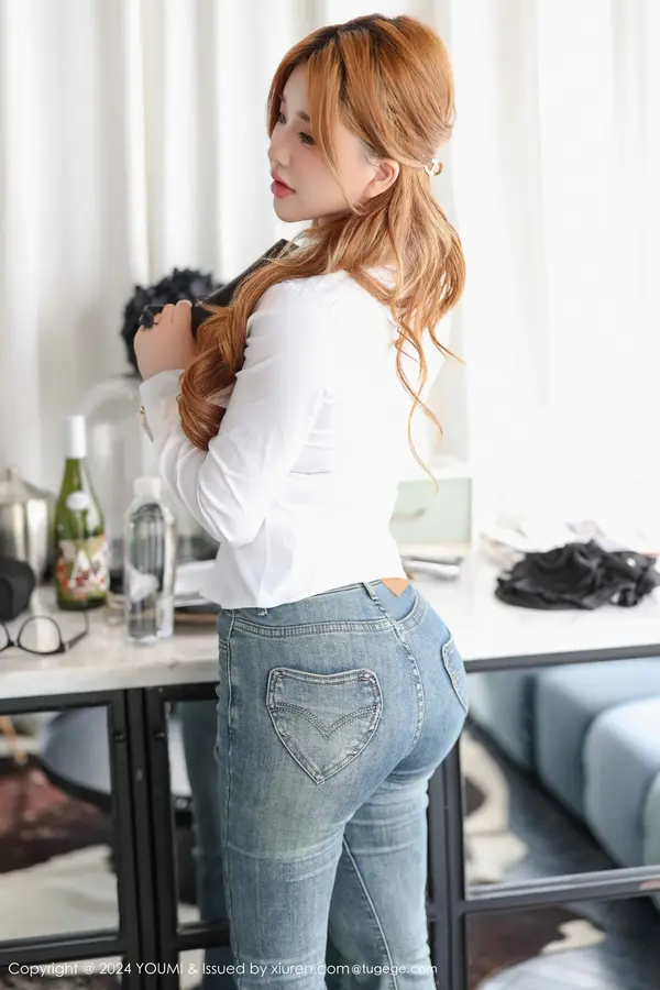 Vol. 1103 小海臀Rena(49P)
