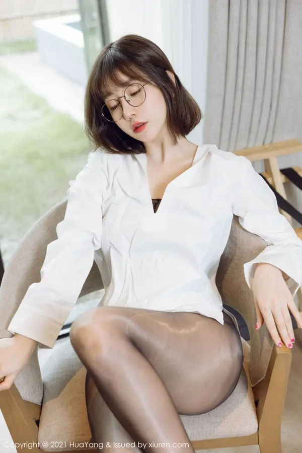 Vol. 0460 王雨纯(52P)