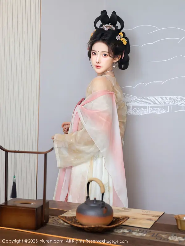 Vol. 10645 梨霜儿(83P)