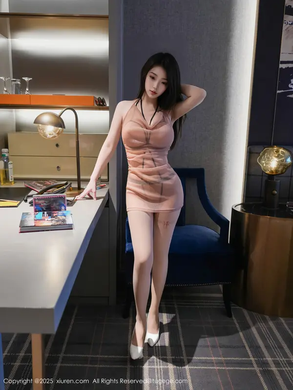 Vol. 10758 烧烧小桃(47P)