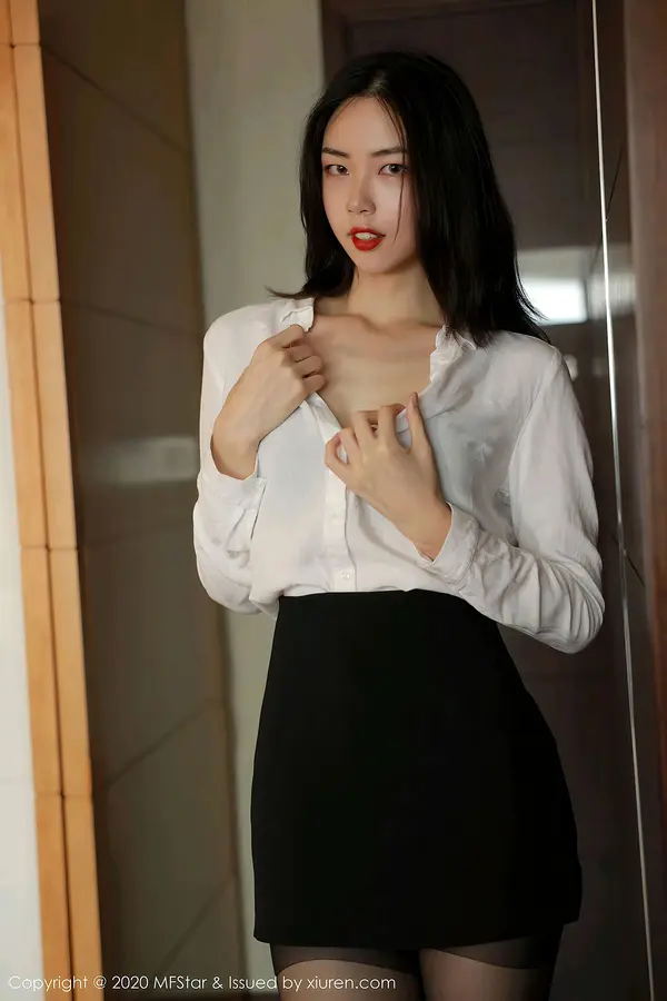 Vol. 0371 噜噜妞儿(57P)