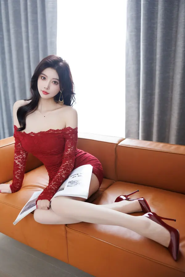Vol. 9456 杨晨晨《私购流出》(102P)