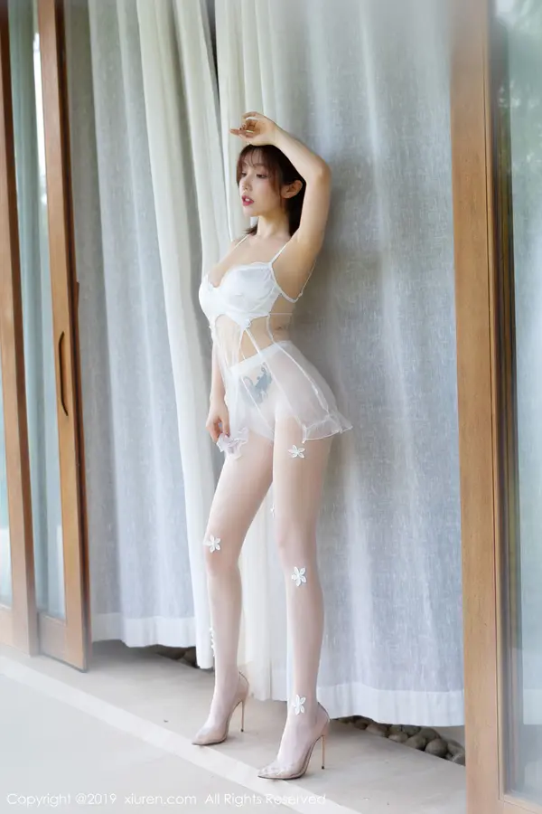 Vol. 01578 黄楽然(51P)