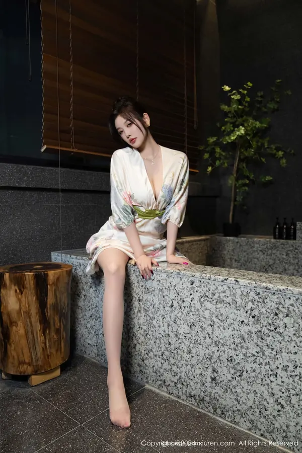 Vol. 09470 杨晨晨Yome(100P)