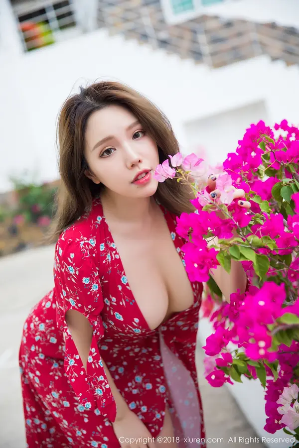 Vol. 01284 黄楽然(52P)