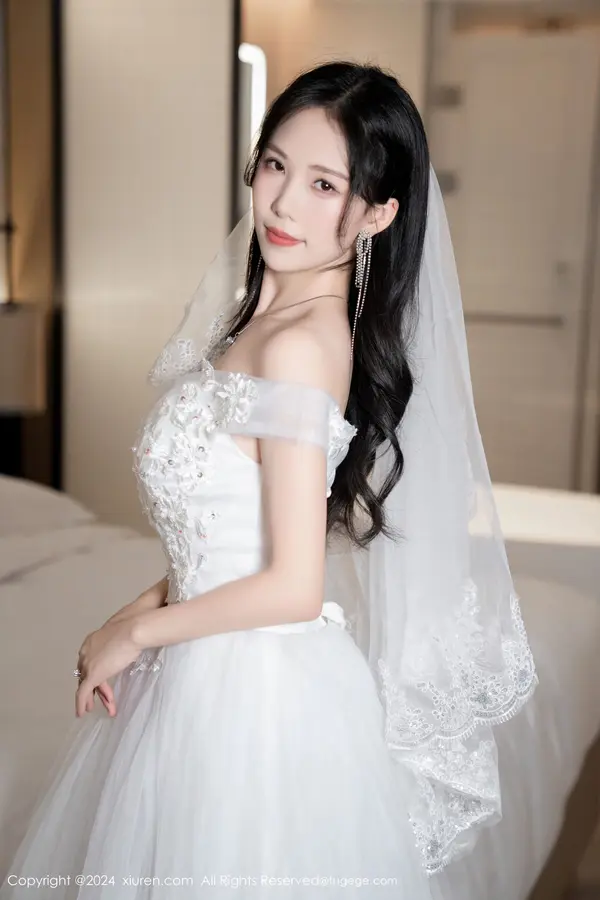 Vol. 08998 利世(101P)