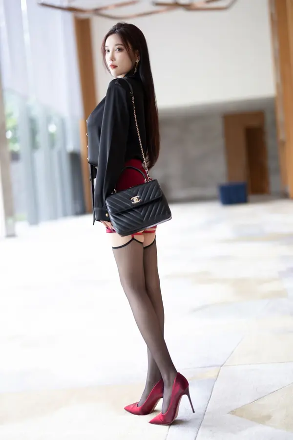 Vol. 07062 杨晨晨Yome(82P)