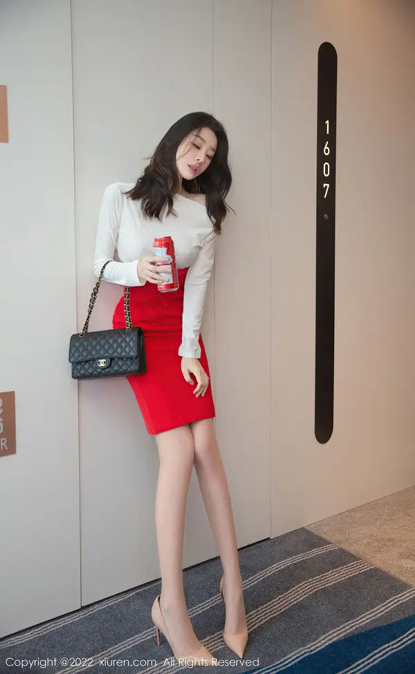Vol. 05836 是小逗逗(82P)