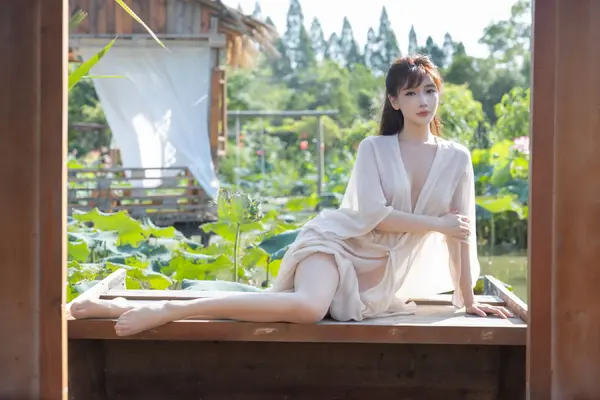 Vol. 10630 陆萱萱《私购流出》(91P)