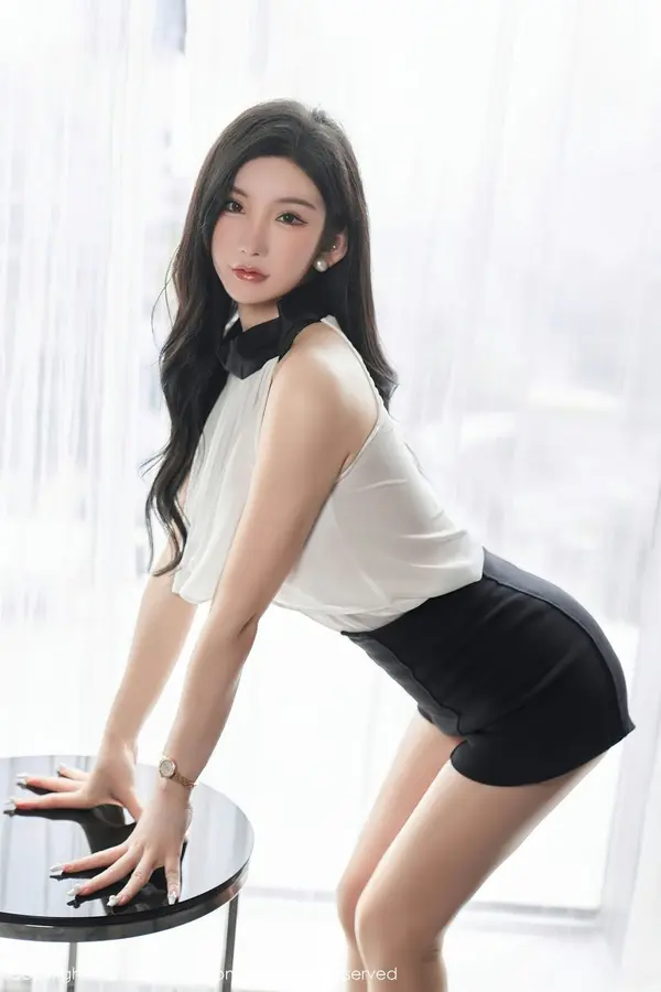Vol. 06435 周于希Sally(84P)