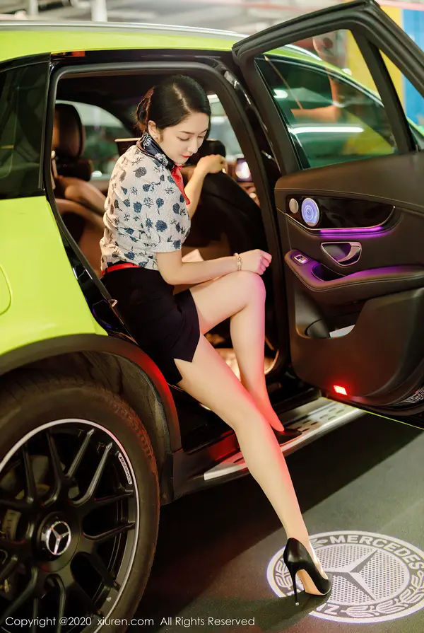 Vol. 02305 小热巴(101P)
