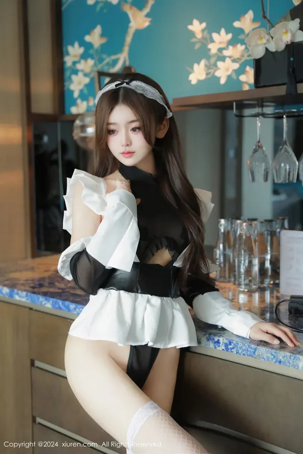 Vol. 08282 媃柔rourou(82P)