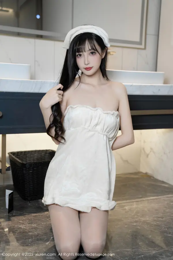 Vol. 10005 樱桃小阑子(88P)