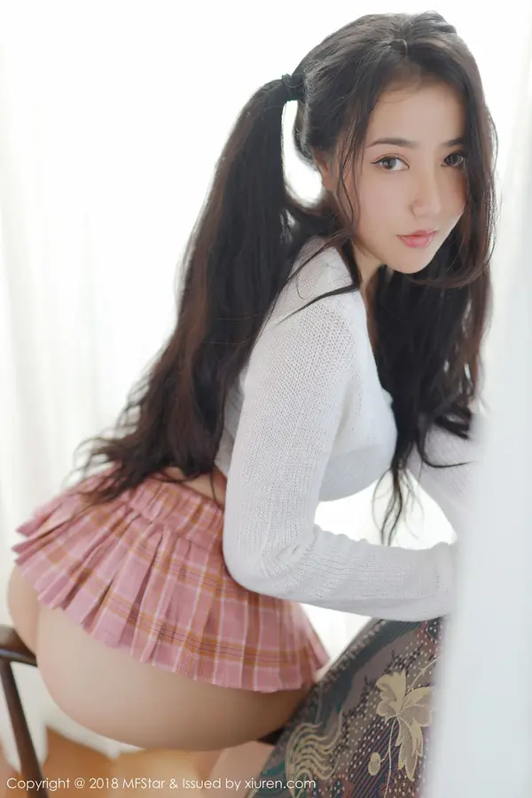Vol. 0168 Manuela玛鲁娜(49P)