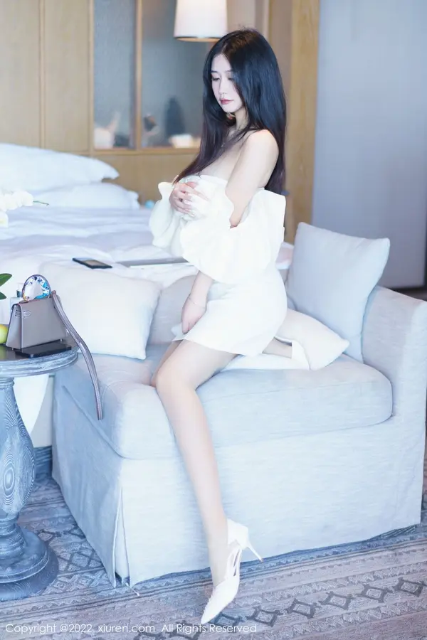 Vol. 06032 laura阿姣(93P)