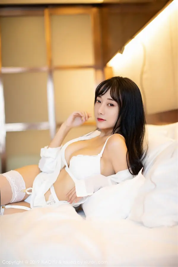 Vol. 0076 何嘉颖(72P)